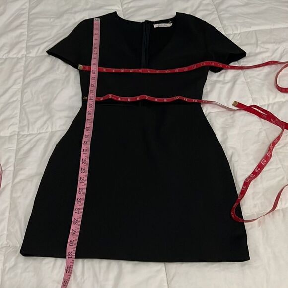 Faith In Love Dress Sz 8 Black Mini Cutout V Neck Short Sleeve Zipper Back Lined - Picture 8 of 8